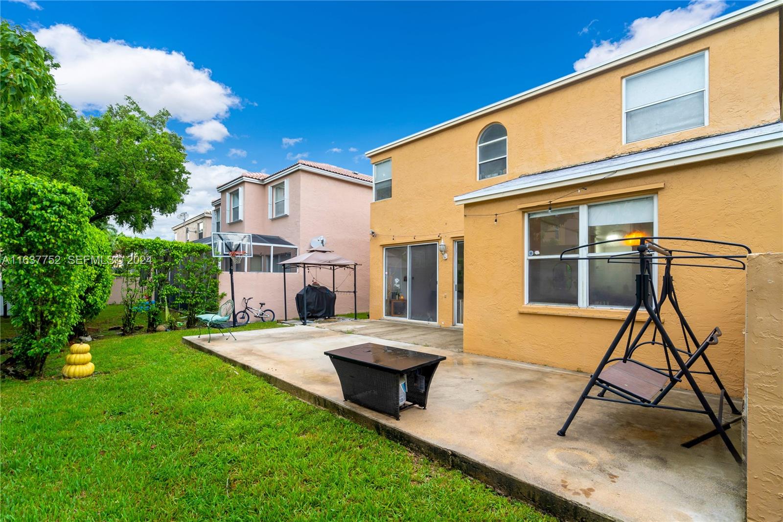 4702 NW 115th Terrace