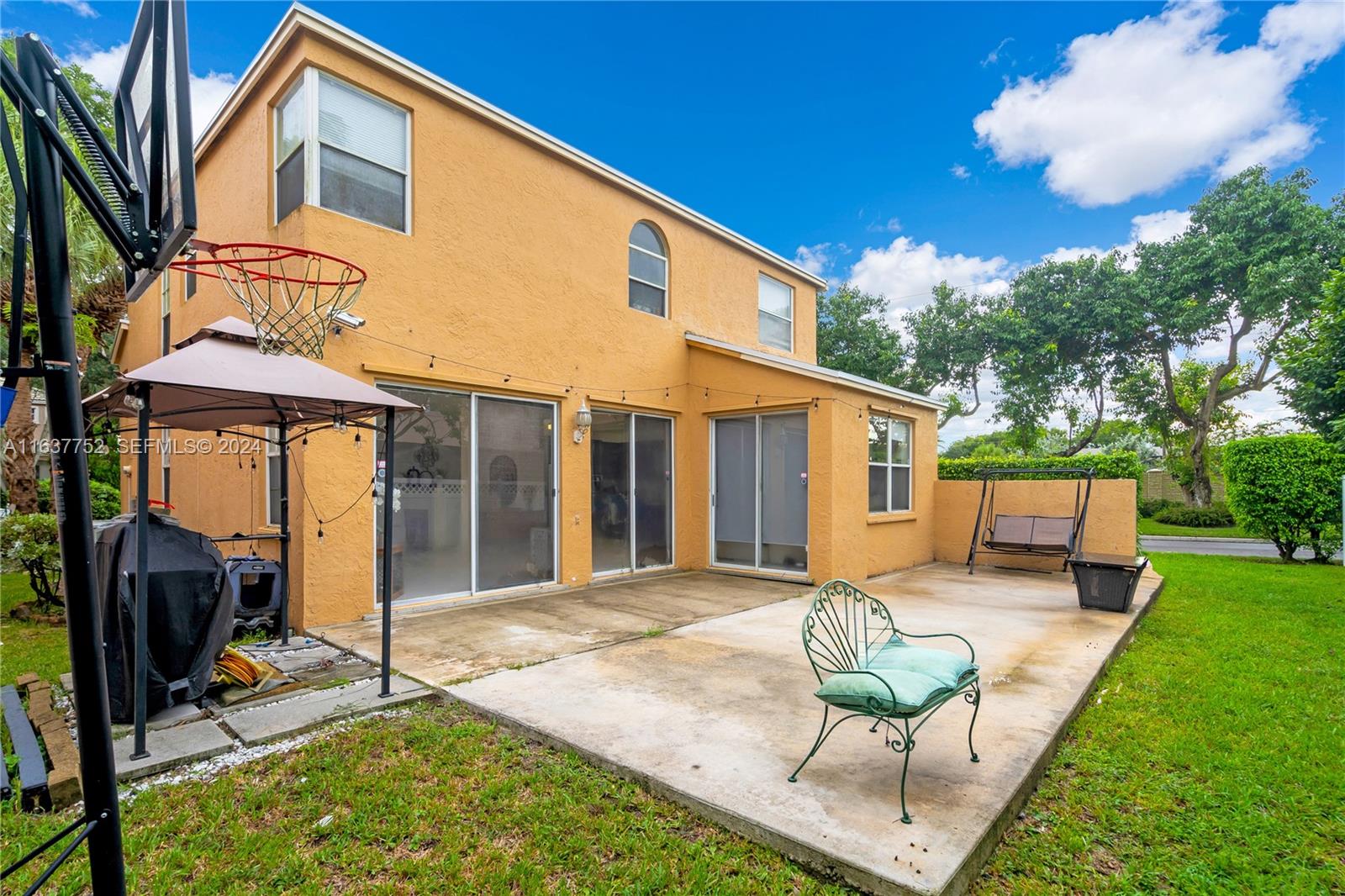 4702 NW 115th Terrace