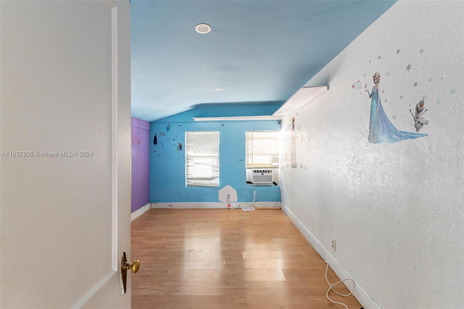1004 SW 4th Ave