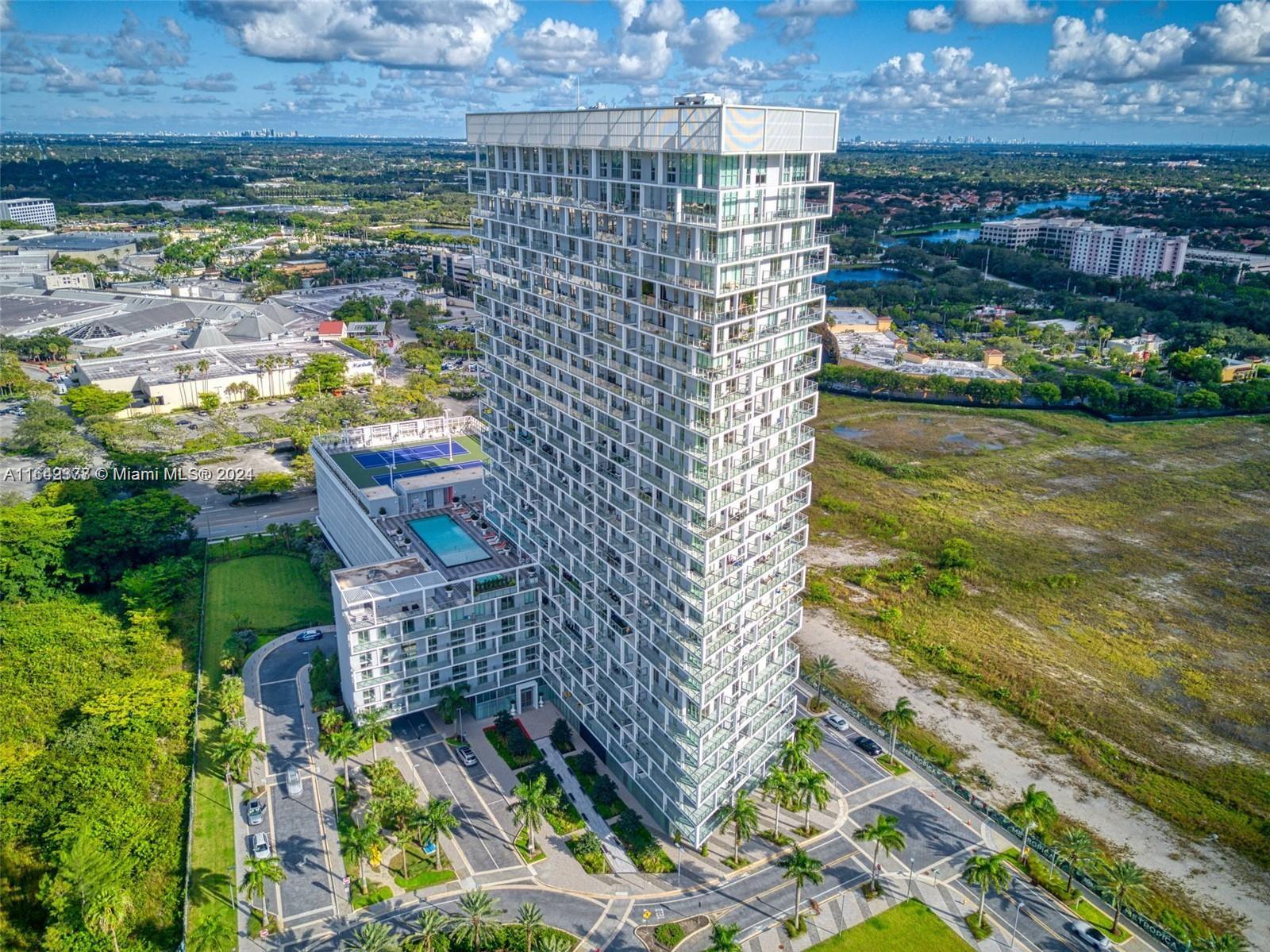2000 Metropica Way # 2204
