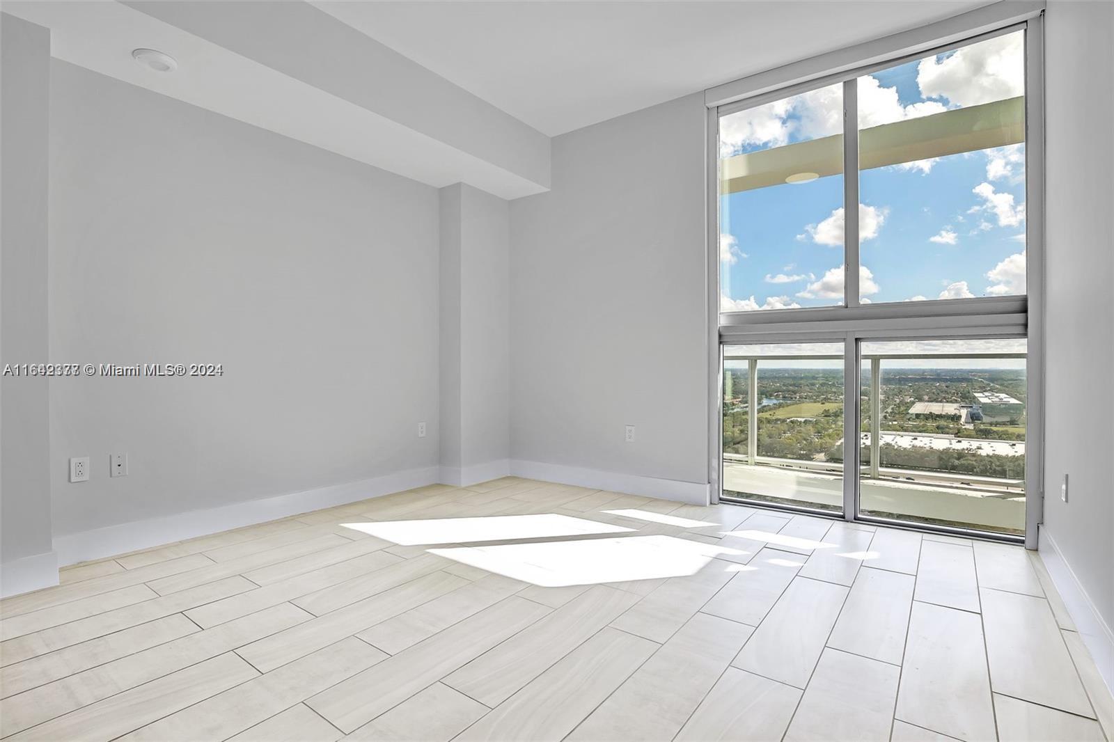 2000 Metropica Way # 2204