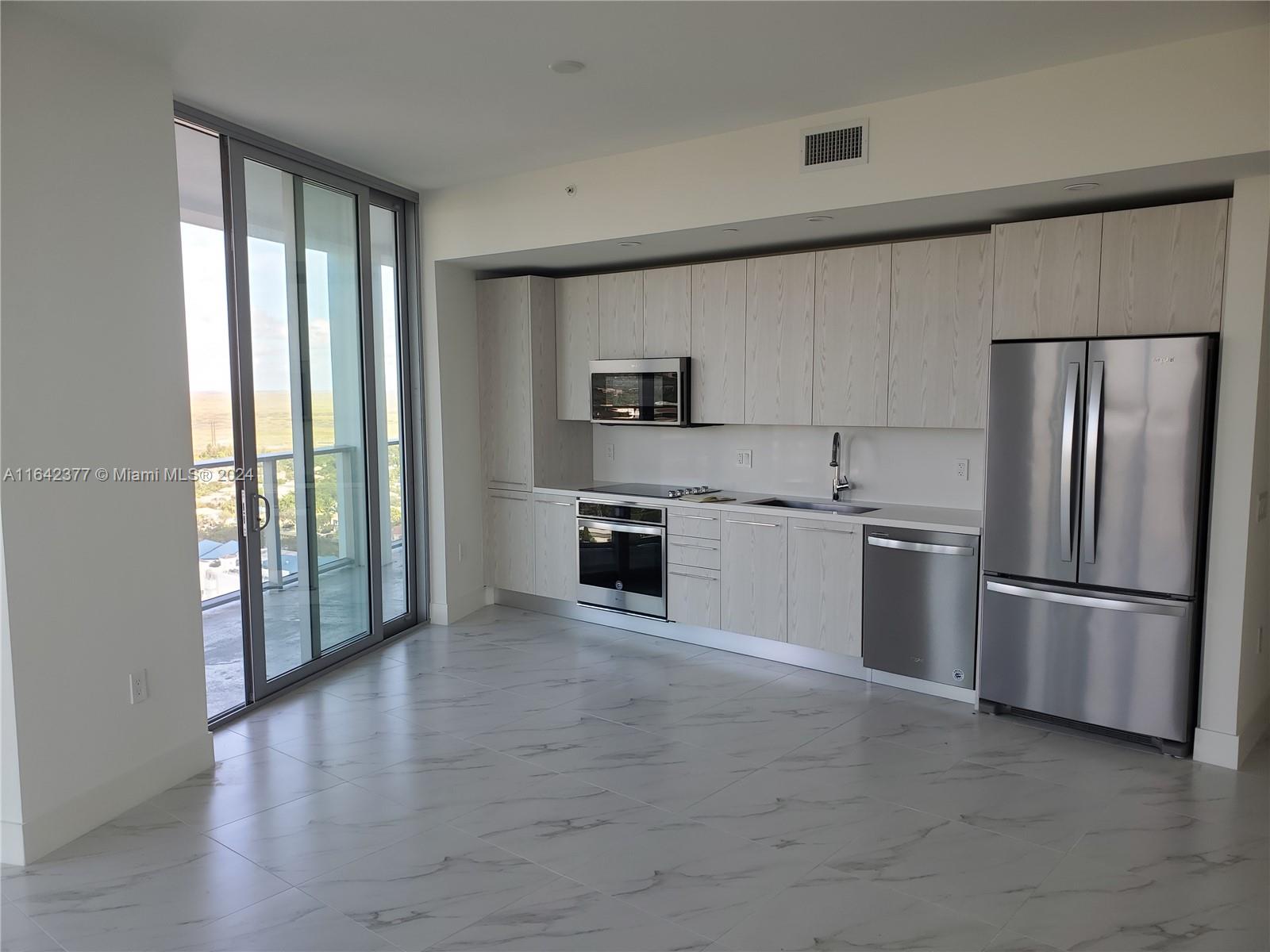 2000 Metropica Way # 2204