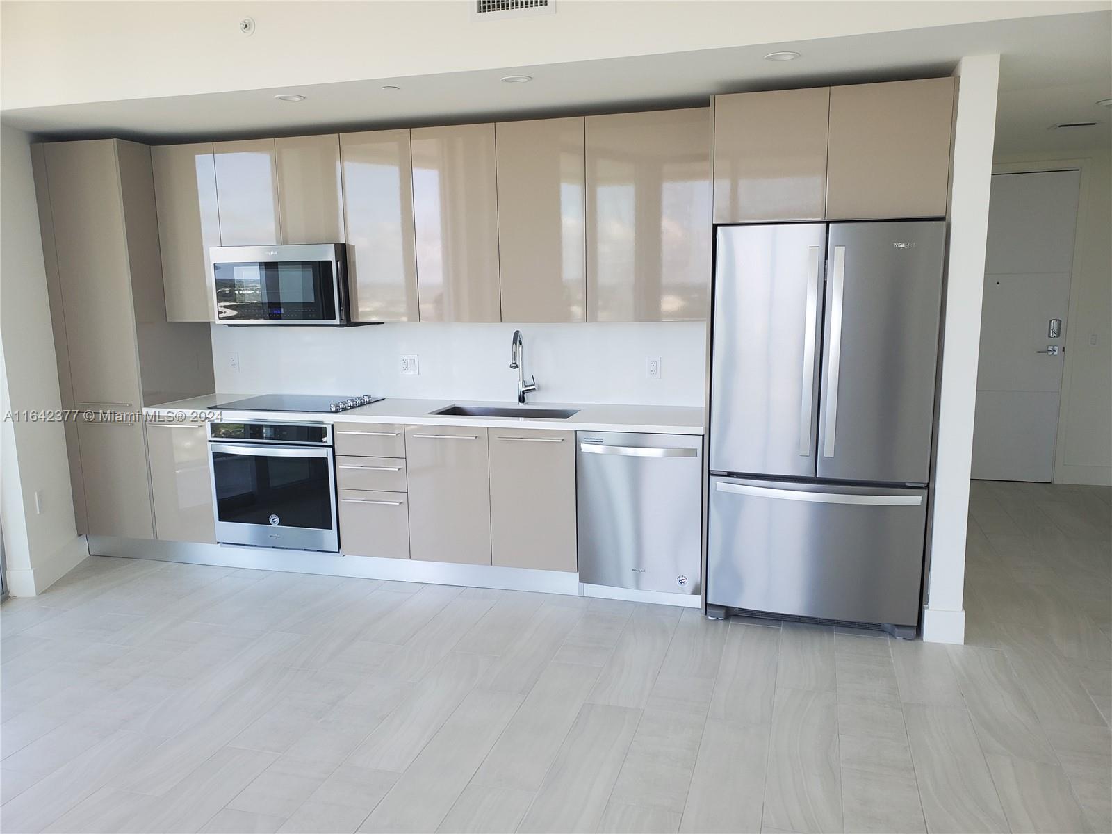2000 Metropica Way # 2204