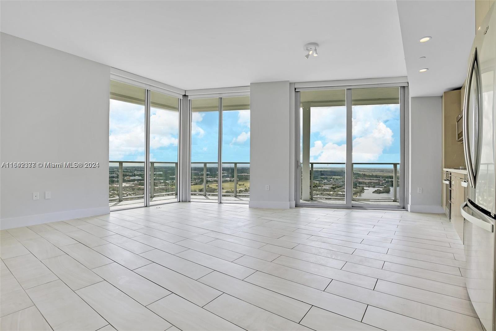 2000 Metropica Way # 2204