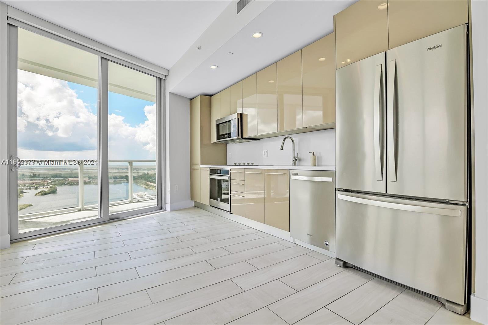 2000 Metropica Way # 2204