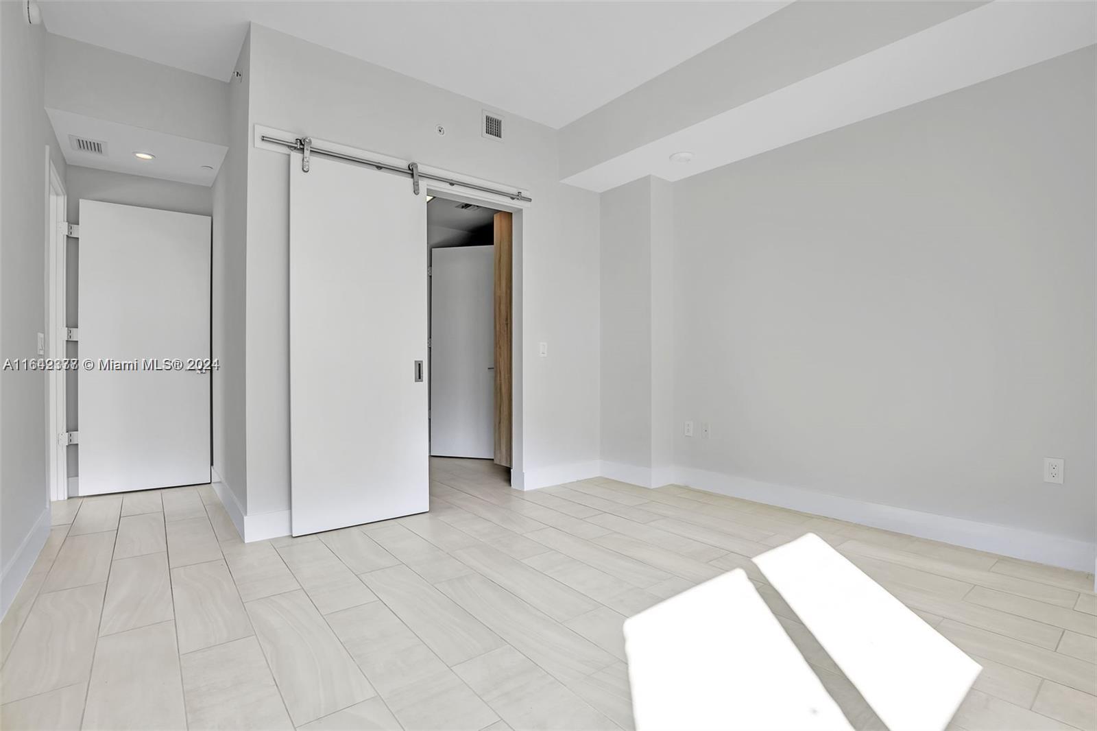 2000 Metropica Way # 2204