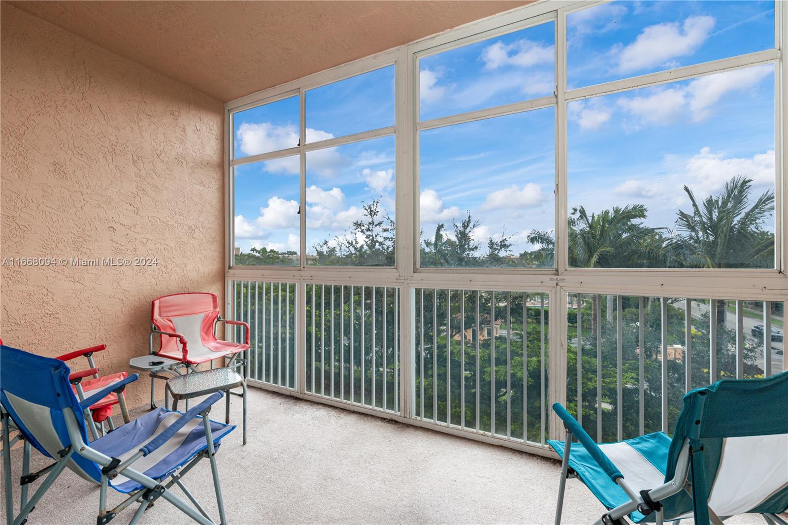 7715 Yardley Dr # 415