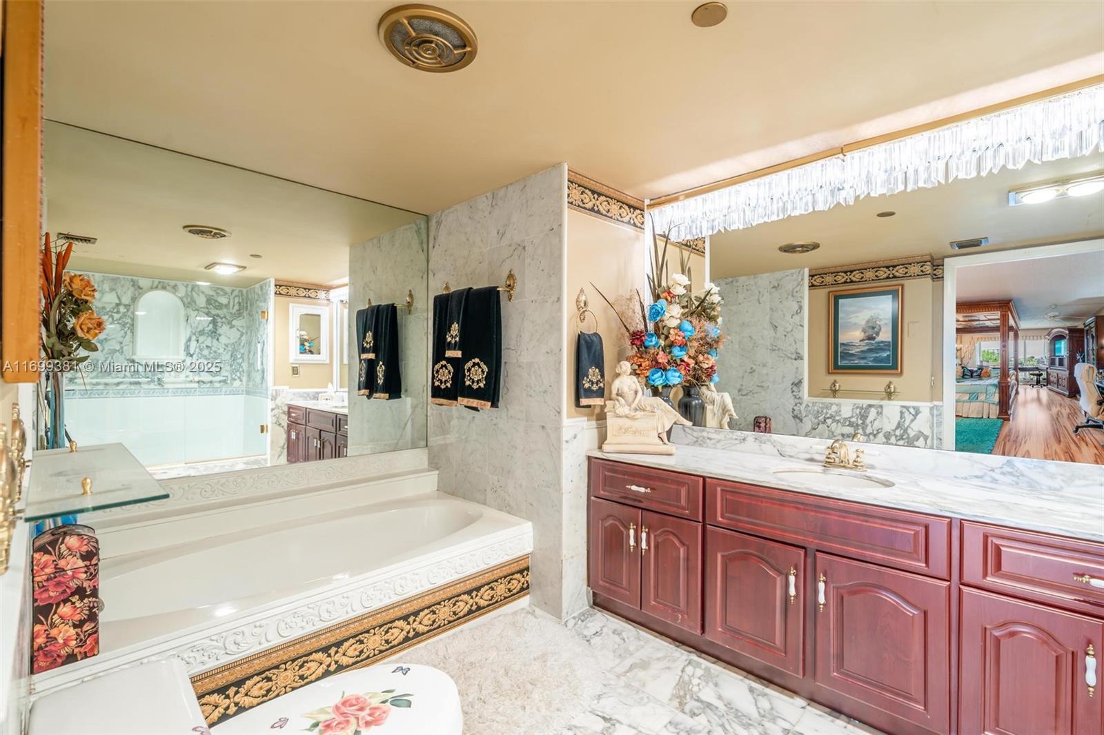 4301 N Ocean Blvd # 303A
