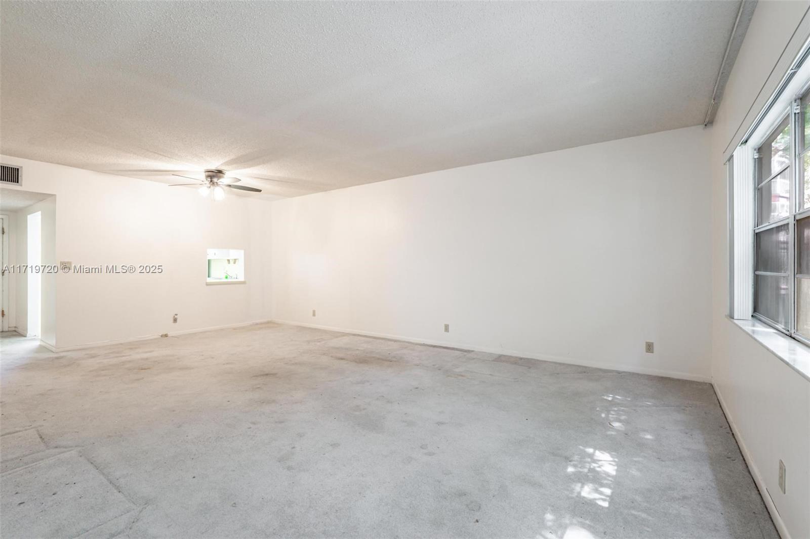 6731 Cypress Rd # 104