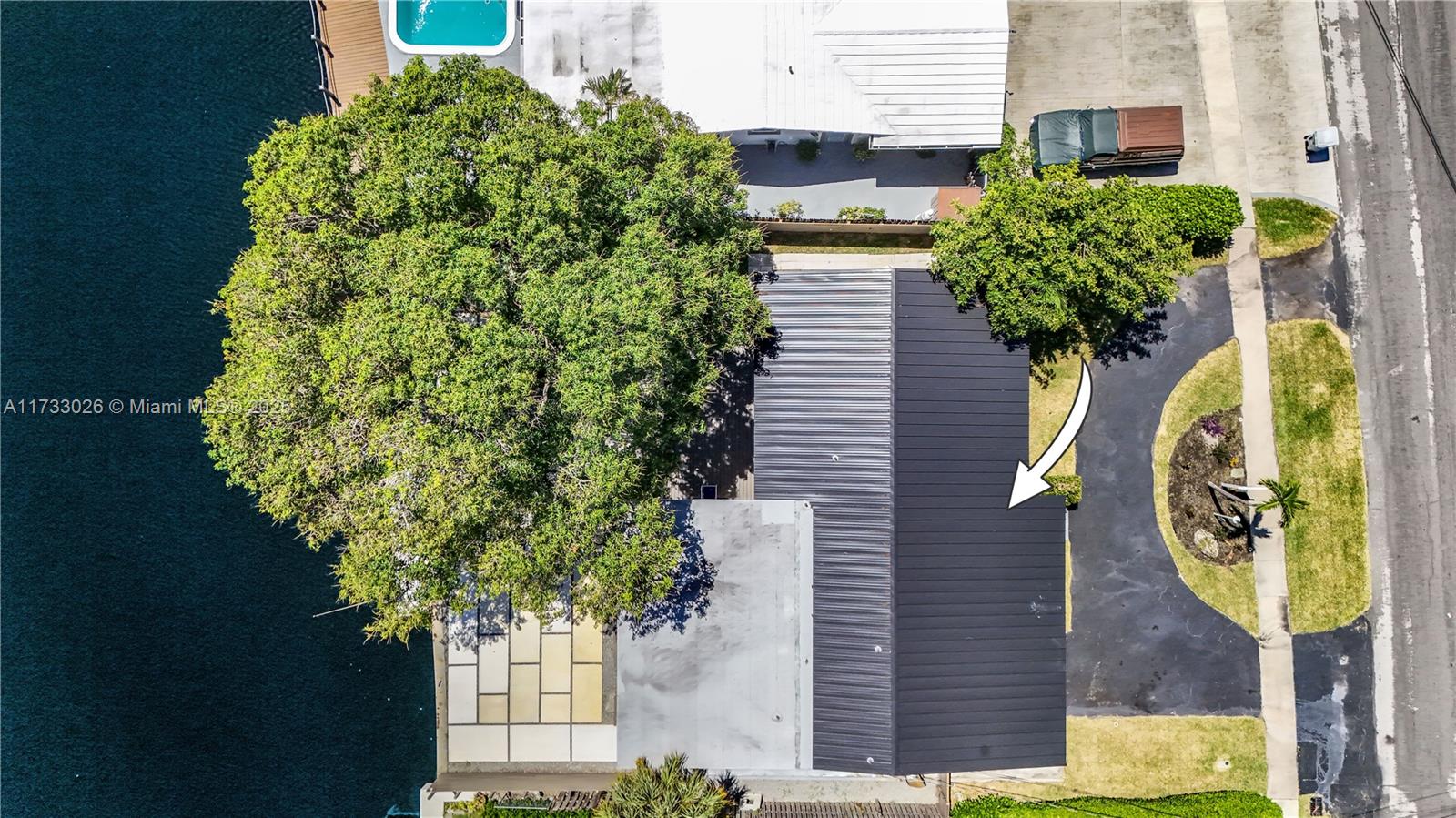 660 SE 4th Ave