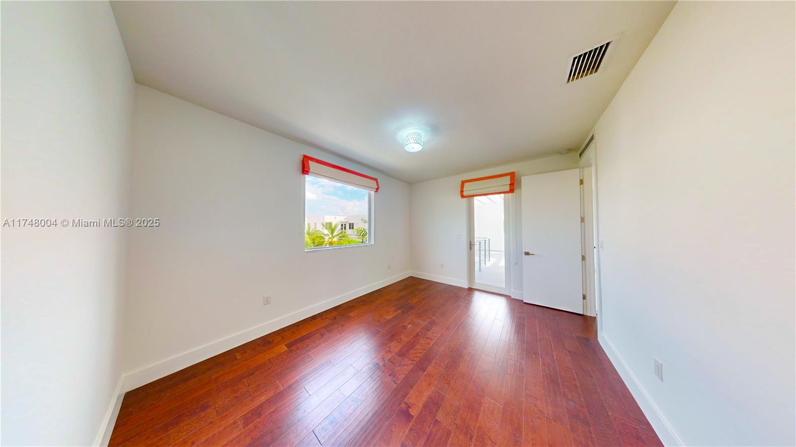 9980 NW 74th Ter