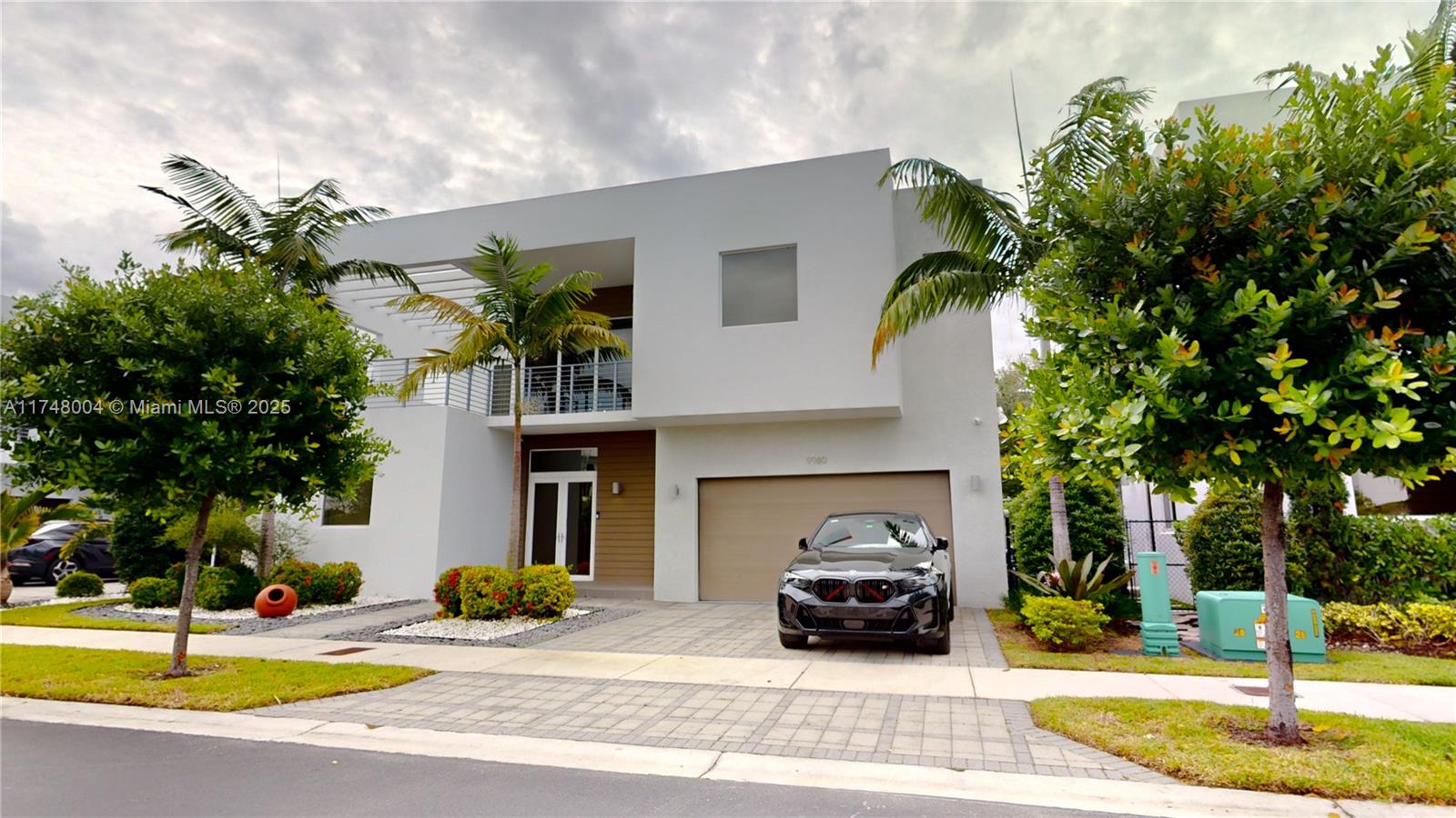 9980 NW 74th Ter