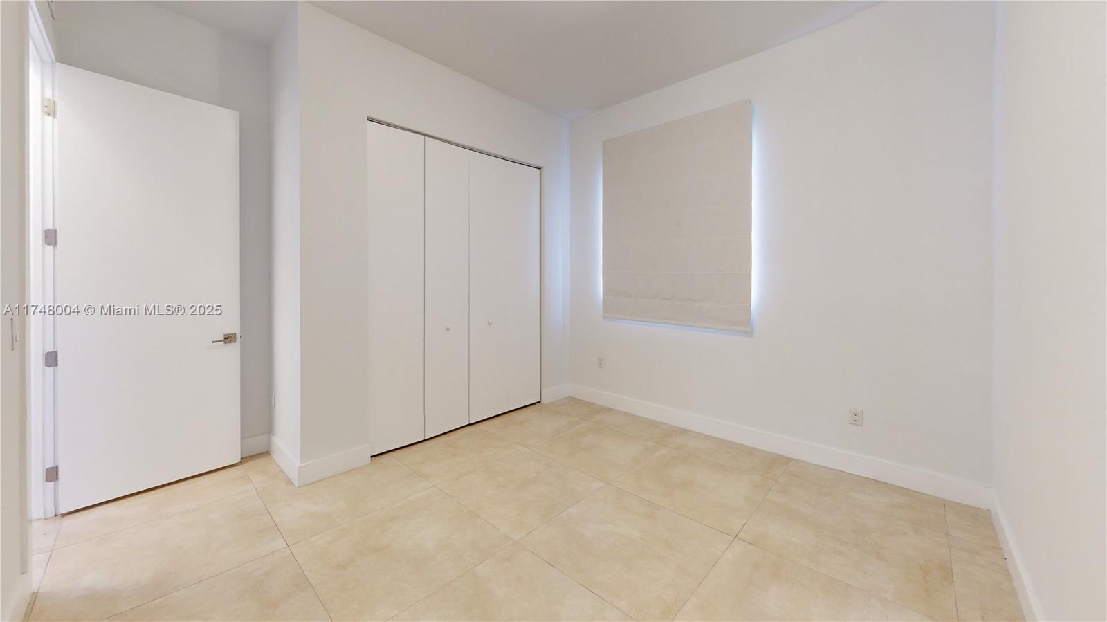 9980 NW 74th Ter