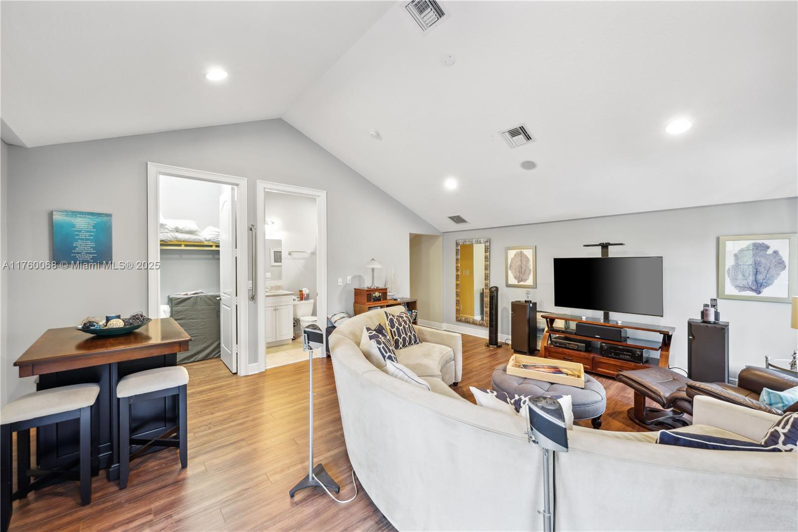 17189 Tangerine Blvd