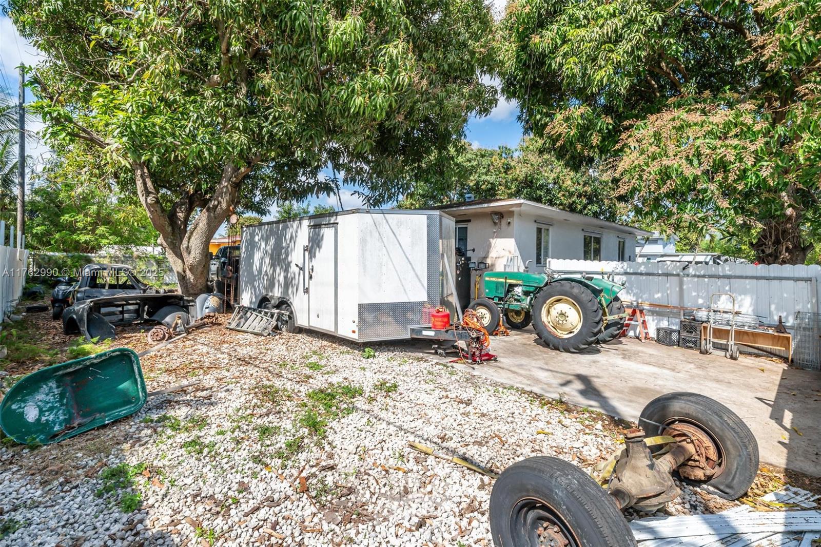 1000 NW 114th St
