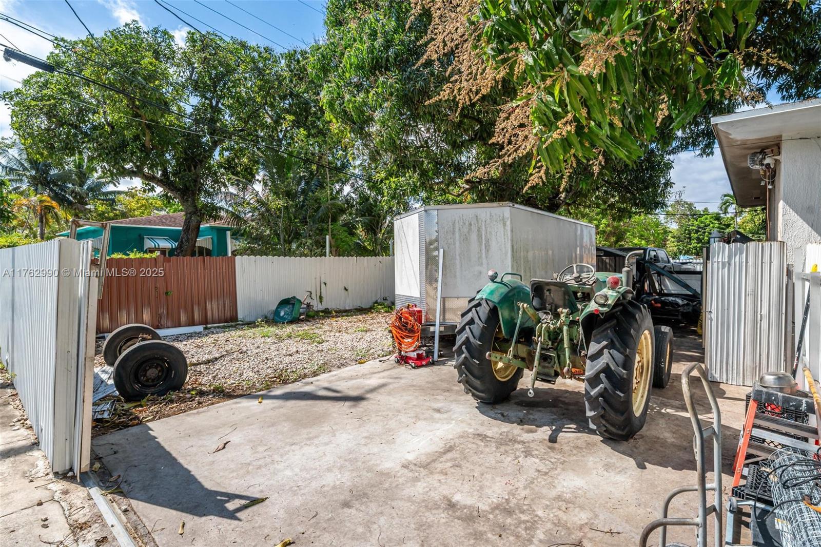 1000 NW 114th St