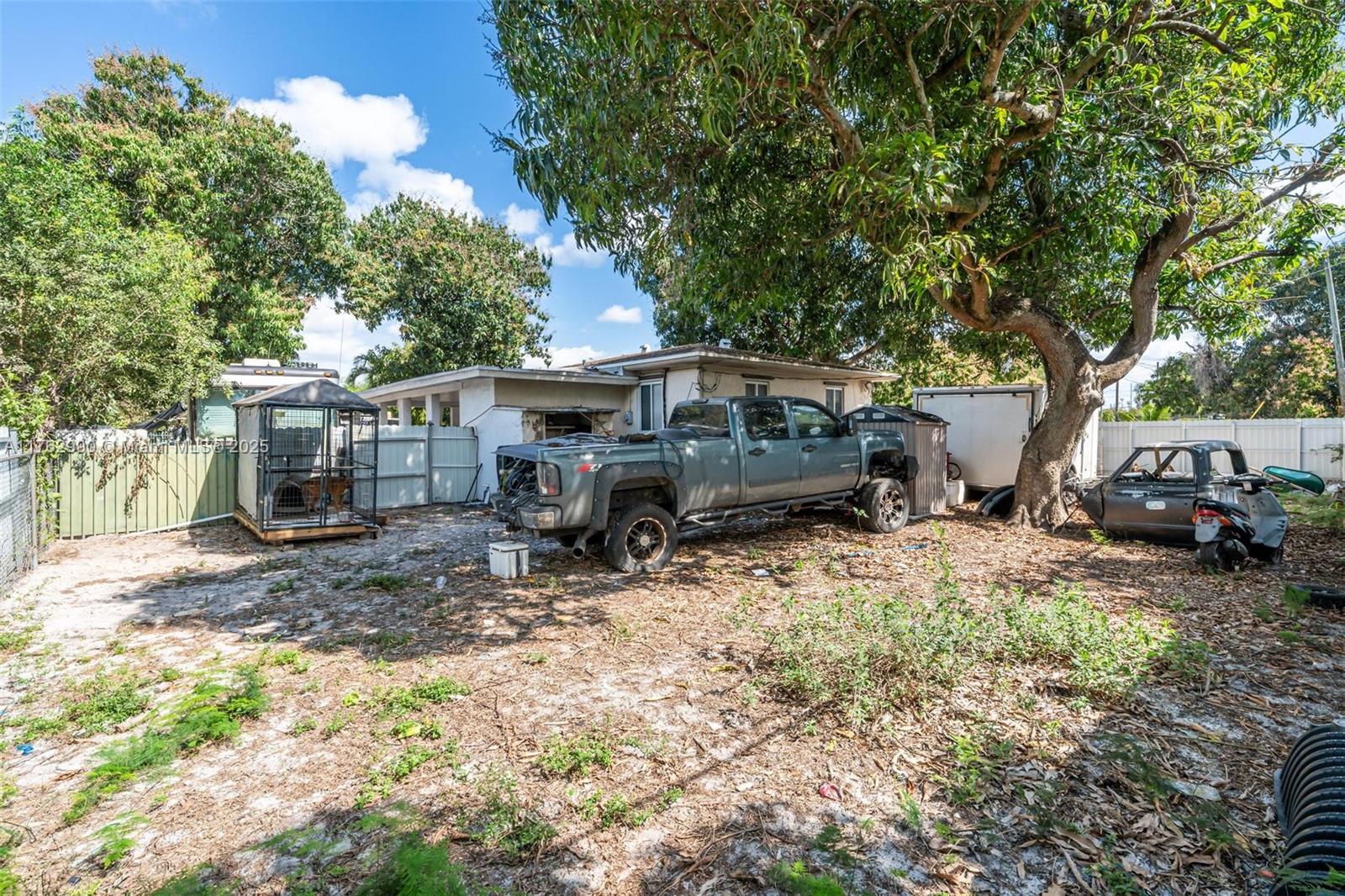 1000 NW 114th St