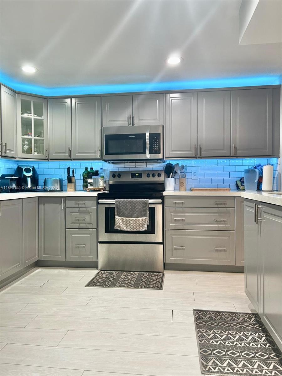 650 Tennis Club Dr # 110