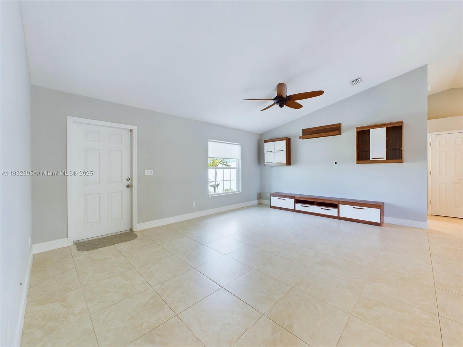 1557 SW Aledo Ln # 1557, Port St. Lucie Unit: 1557