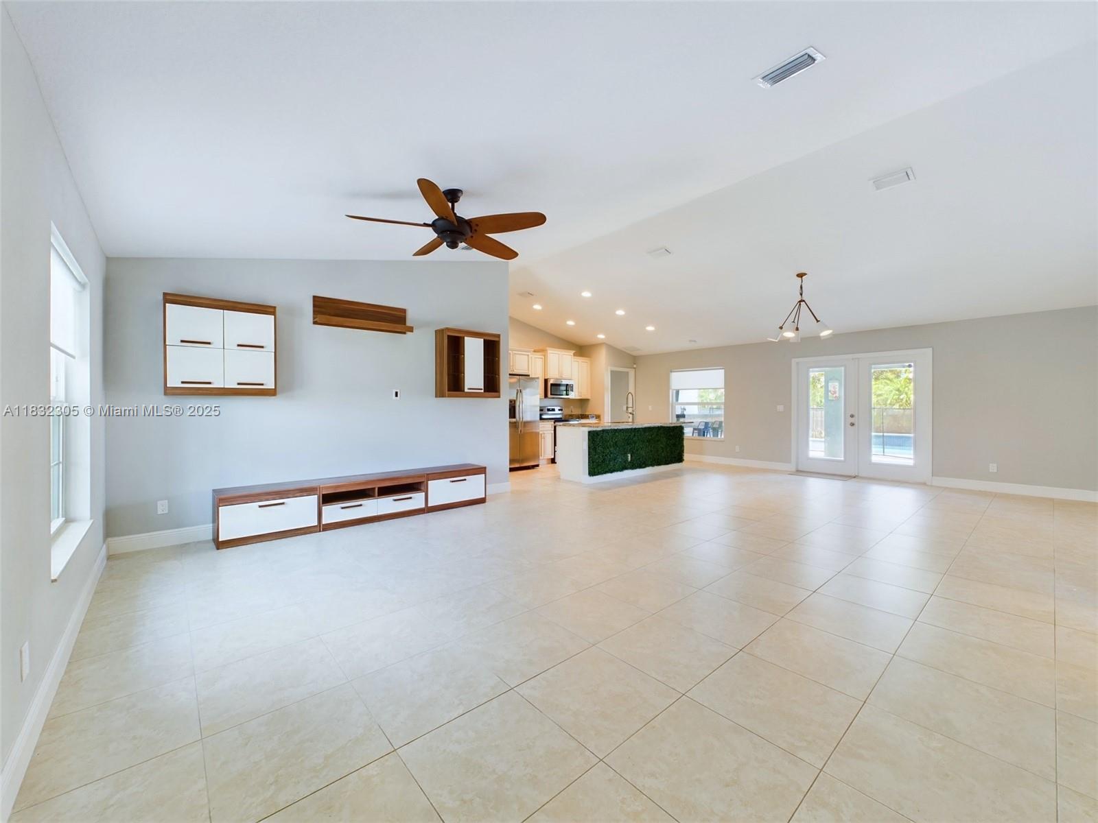 1557 SW Aledo Ln # 1557, Port St. Lucie Unit: 1557