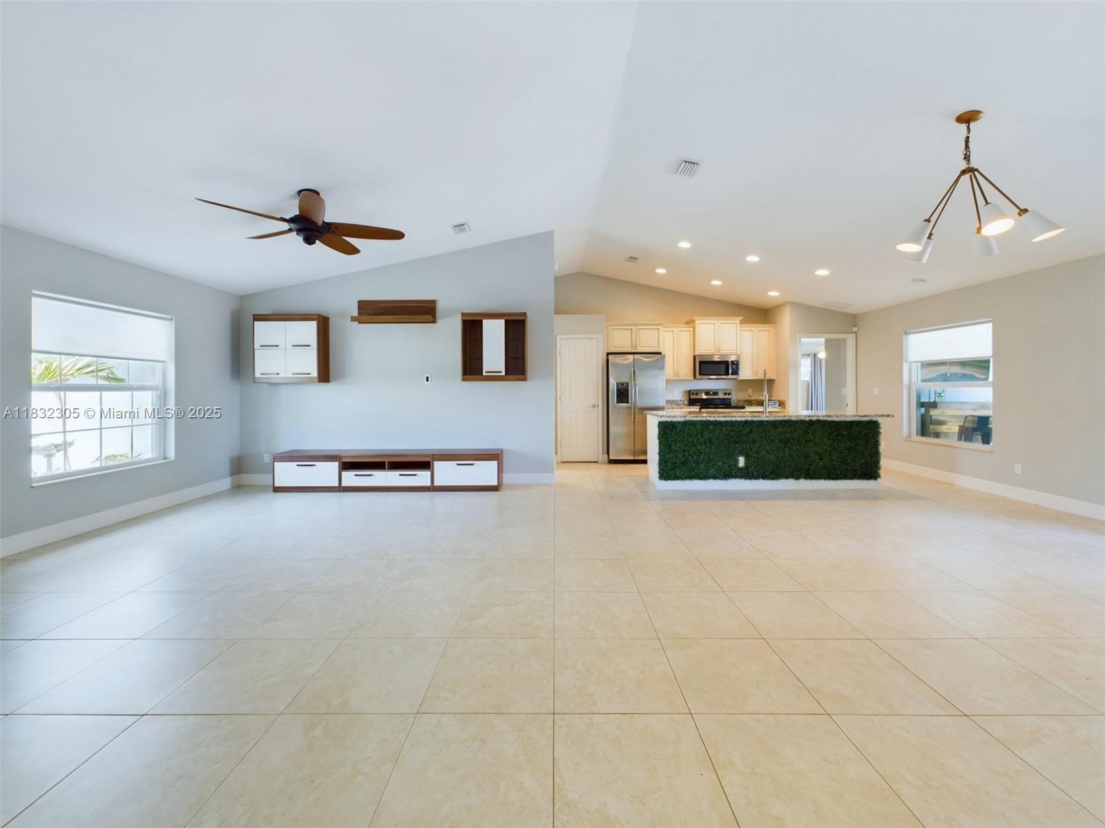1557 SW Aledo Ln # 1557, Port St. Lucie Unit: 1557