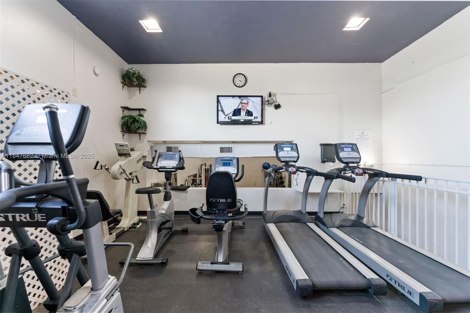 670 Tennis Club Dr # 110