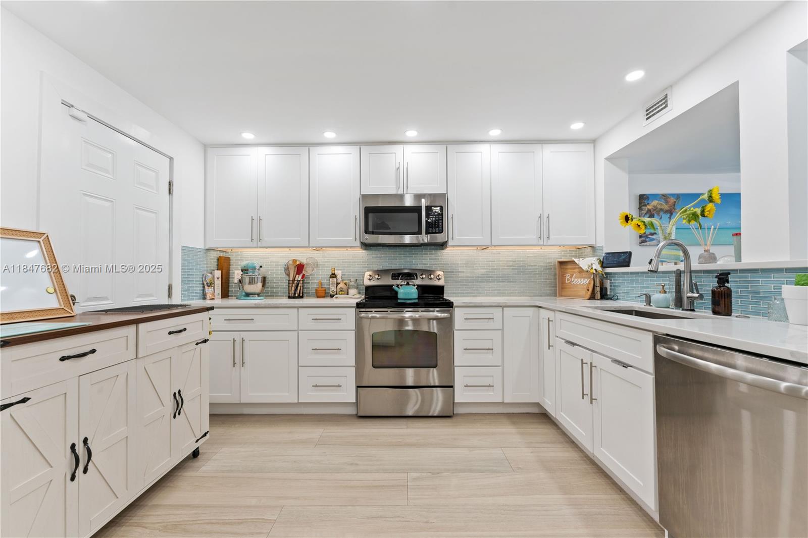 670 Tennis Club Dr # 110