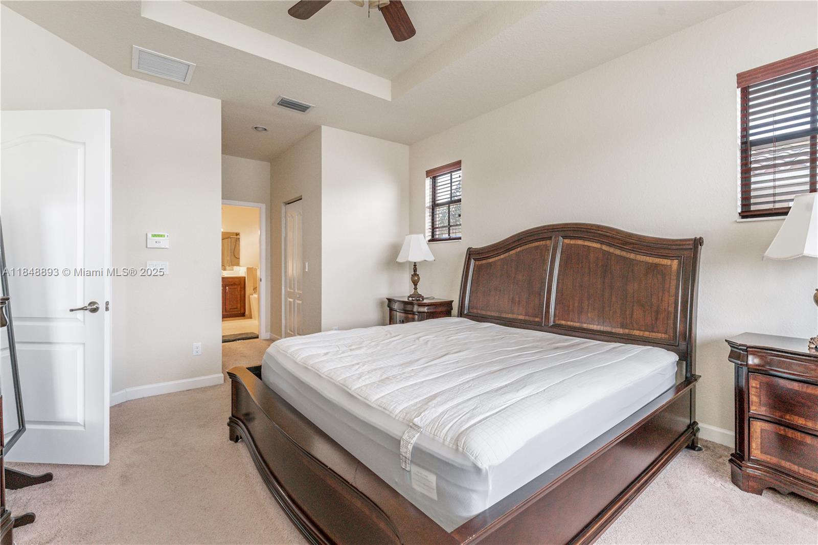 8435 Lakeview Trl