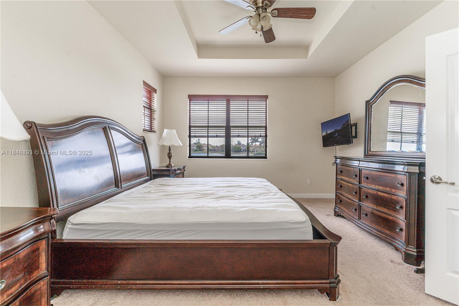 8435 Lakeview Trl