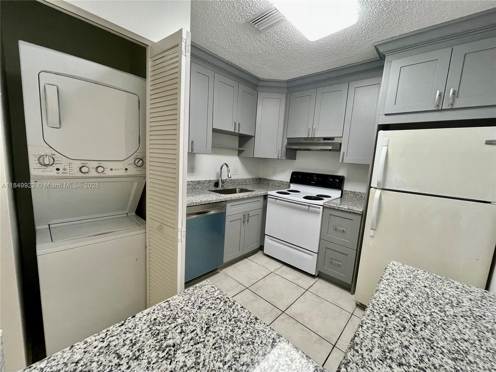 10992 Royal Palm Blvd Bldg 2 # 6