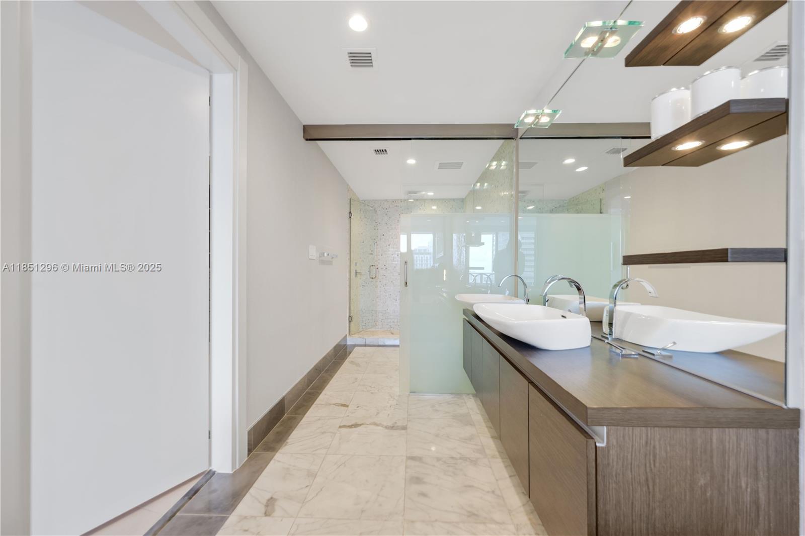 200 Biscayne Boulevard Way # 3207