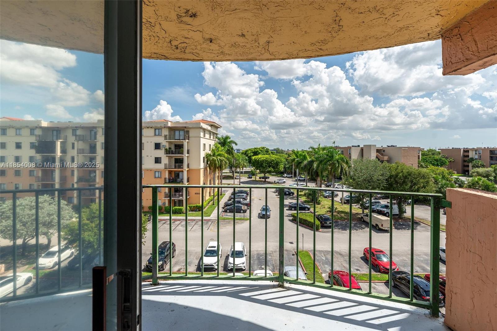 9310 Fontainebleau Blvd # 501