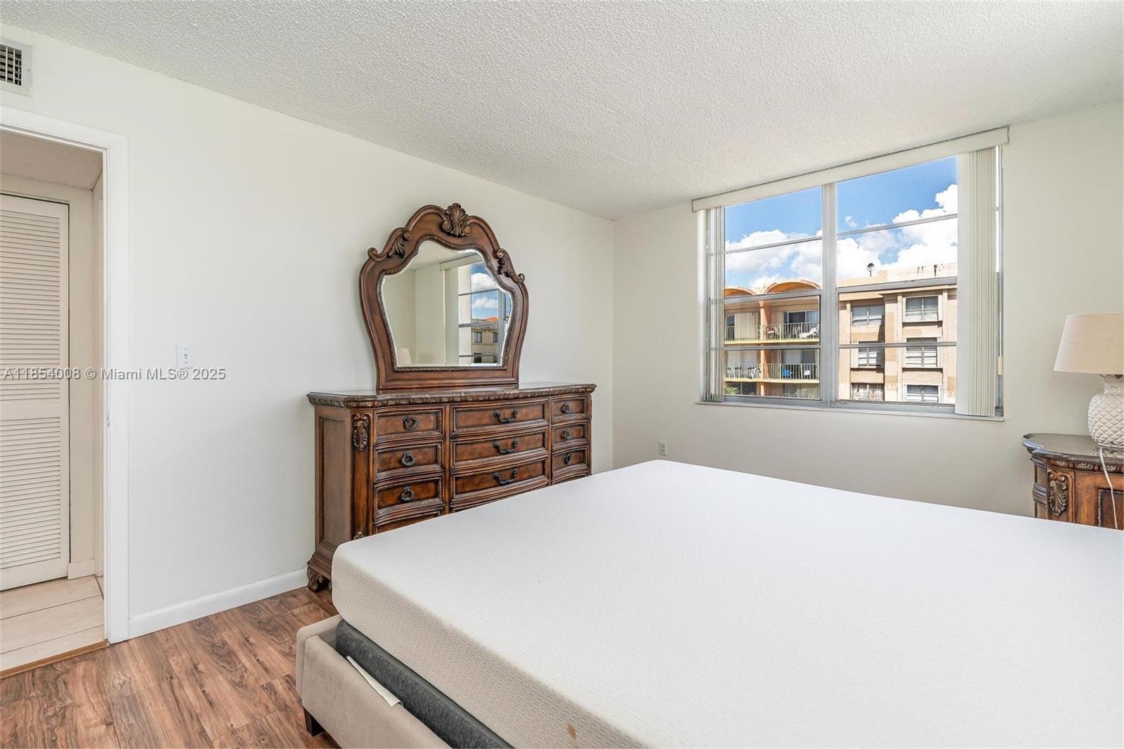 9310 Fontainebleau Blvd # 501