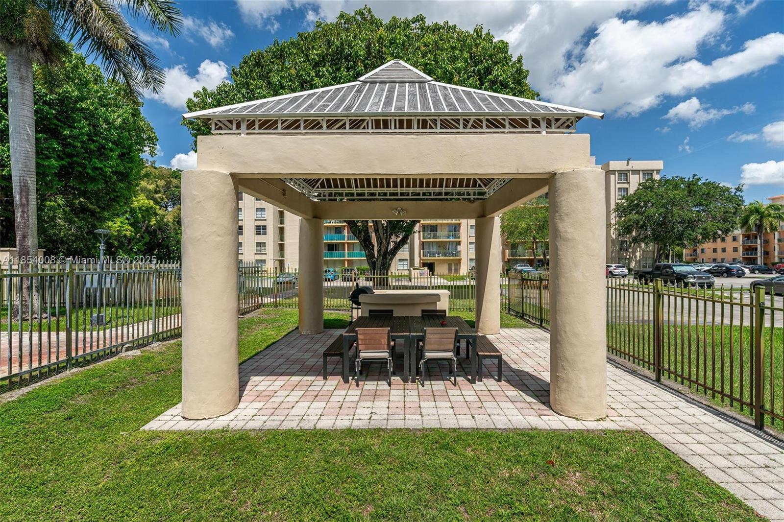 9310 Fontainebleau Blvd # 501