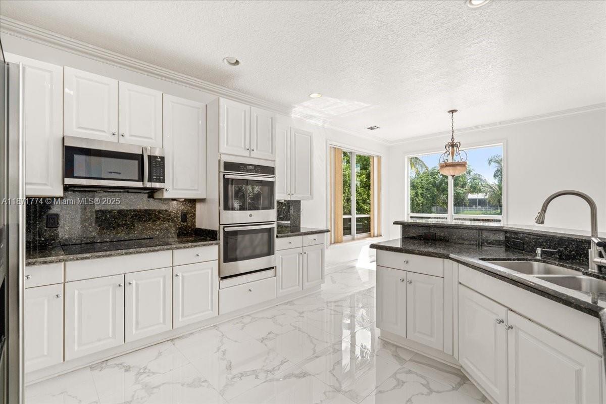 5095 NW 57th Way