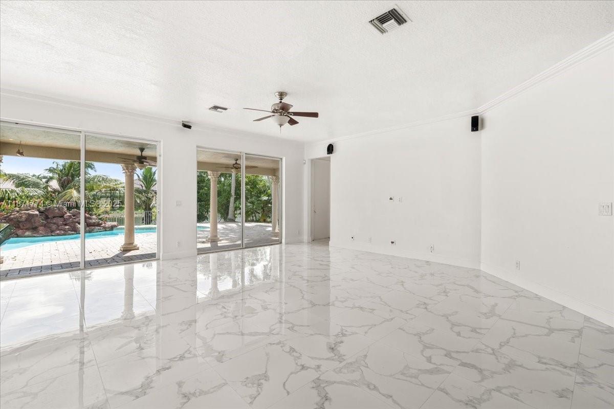 5095 NW 57th Way