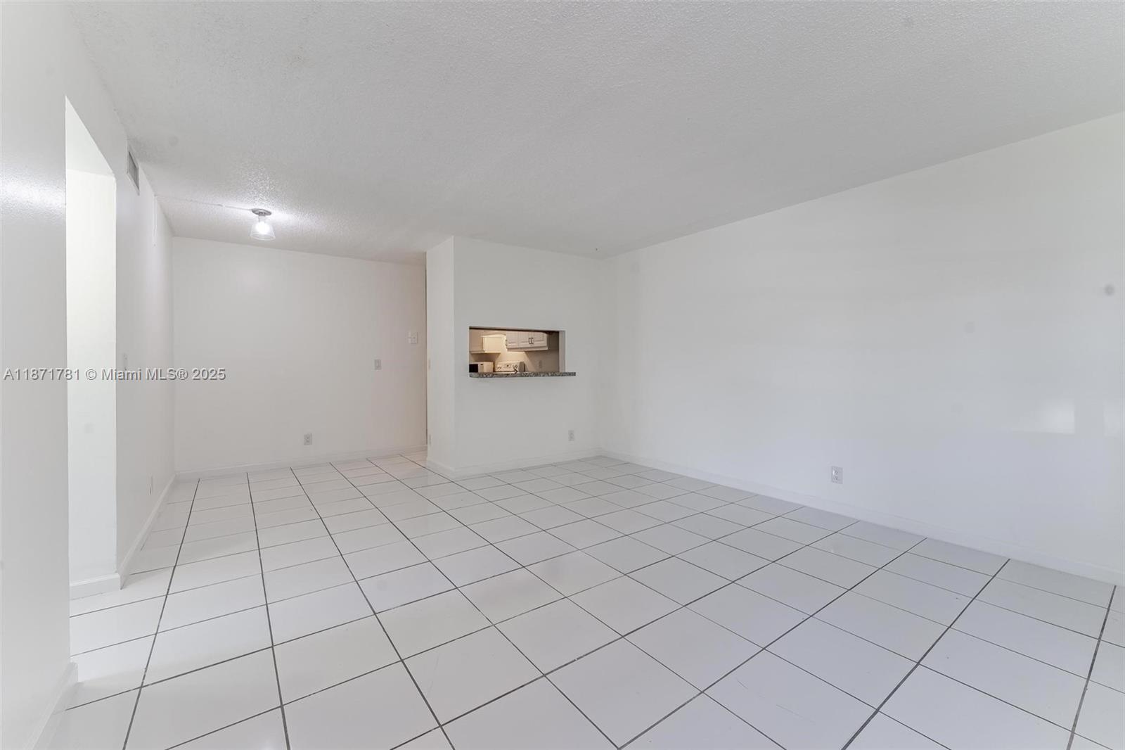 1033 Twin Lakes Dr # D Unit: 27-D