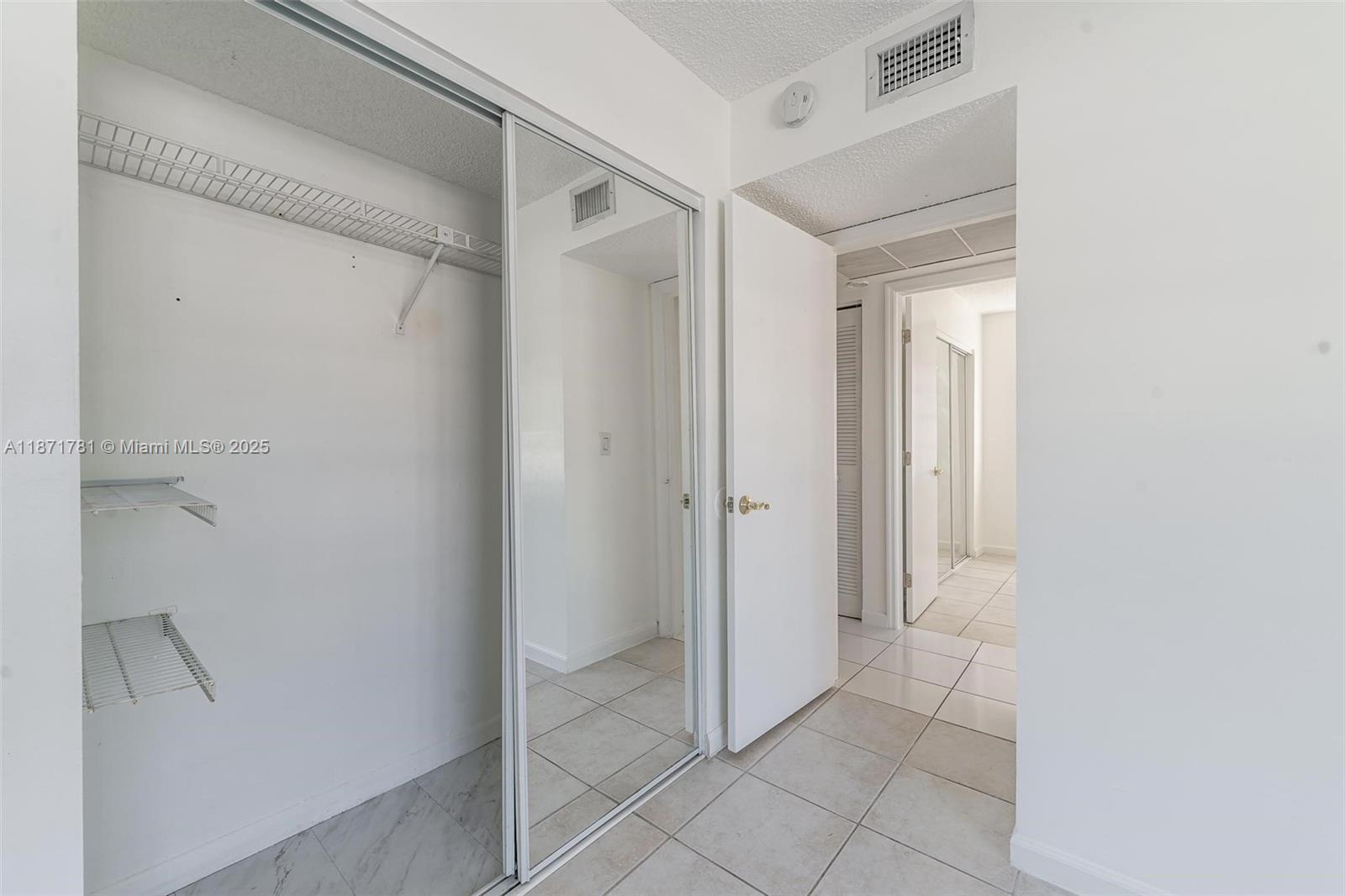 1033 Twin Lakes Dr # D Unit: 27-D