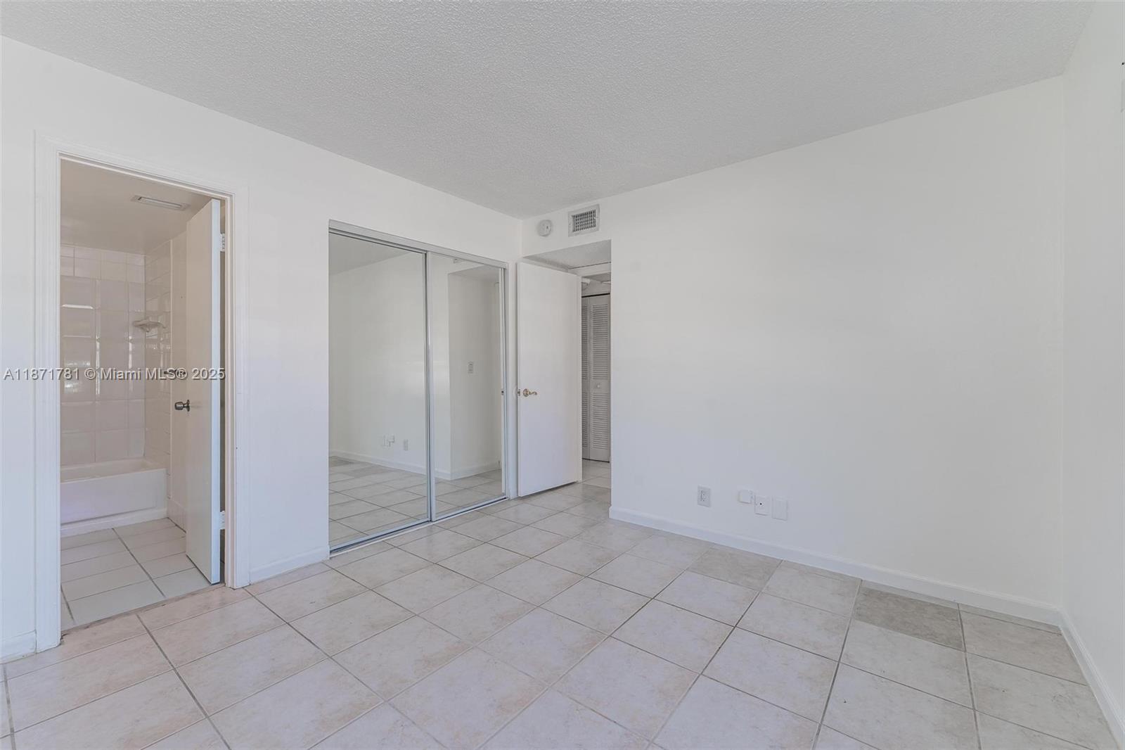 1033 Twin Lakes Dr # D Unit: 27-D