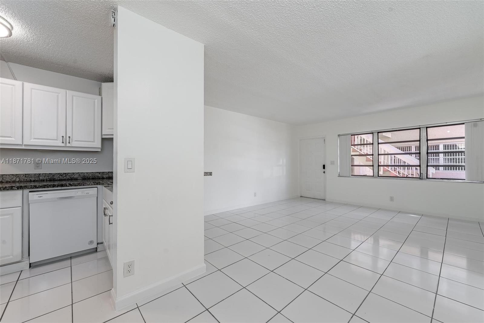 1033 Twin Lakes Dr # D Unit: 27-D