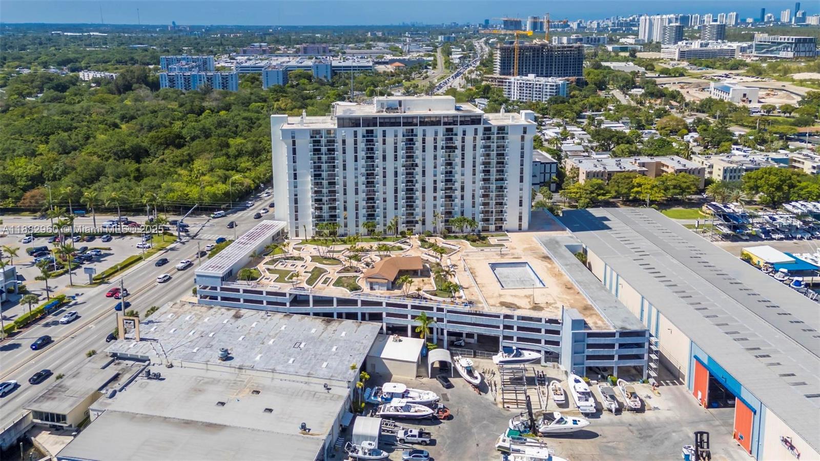 13499 Biscayne Blvd Unit: CU218