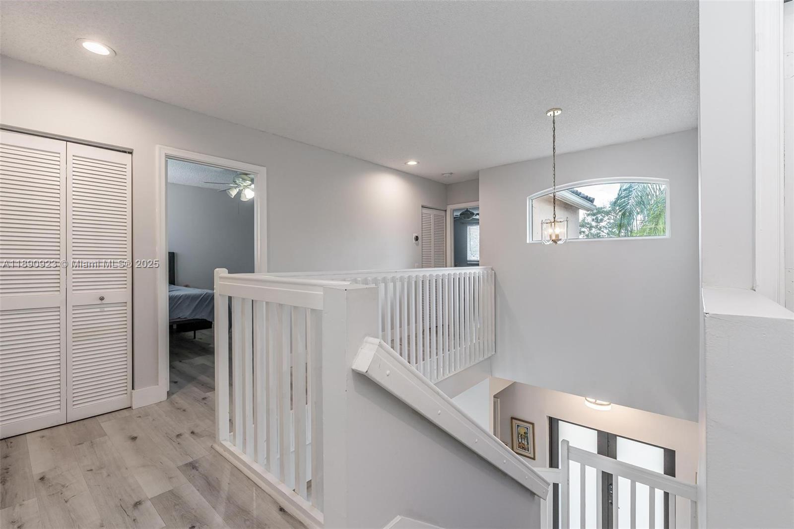 925 Briar Ridge Rd