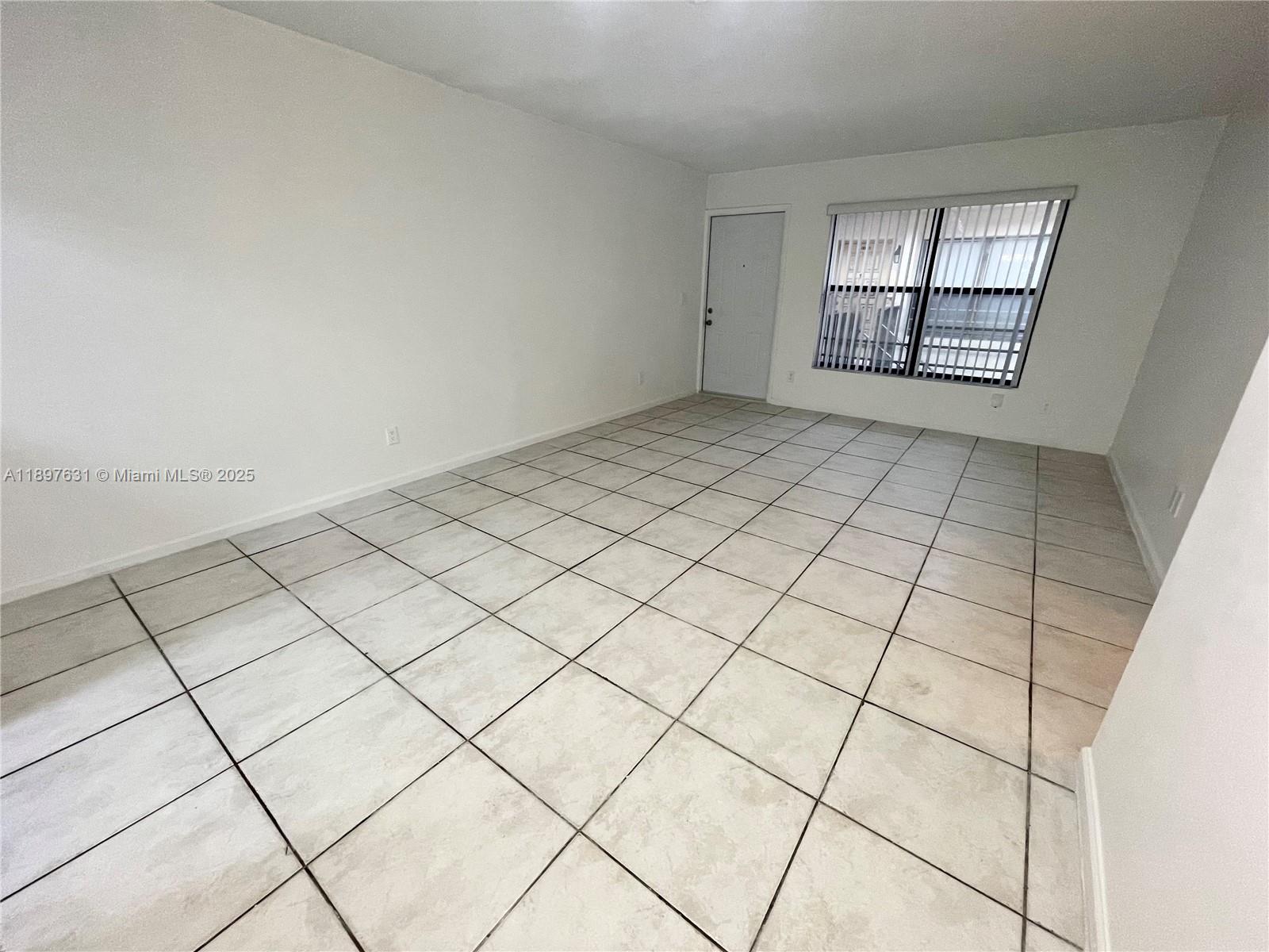 10992 Royal Palm Blvd Bldg 2 # 6, Coral Springs Unit: 6
