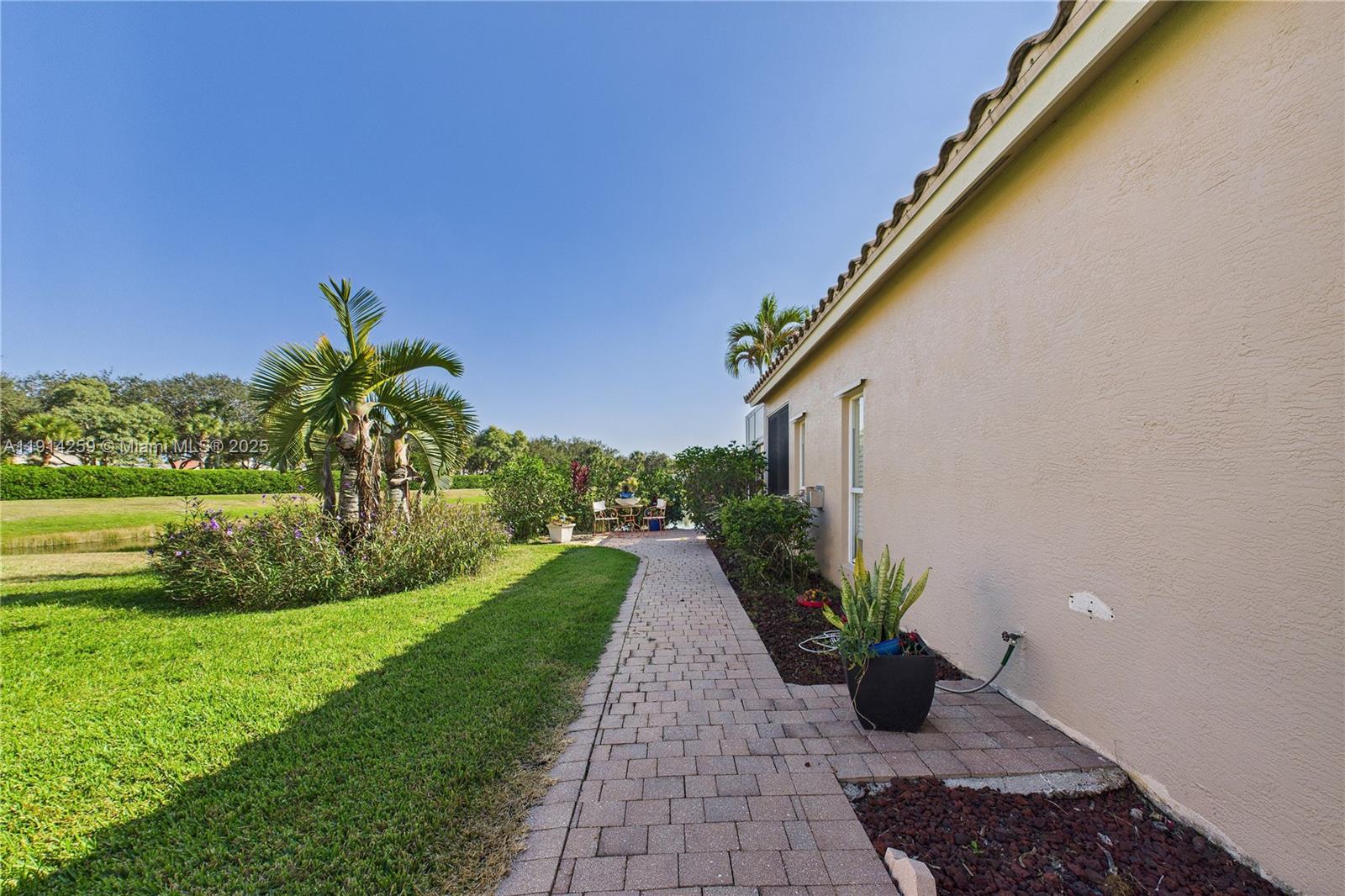 338 NW Treeline Trce, Port St. Lucie