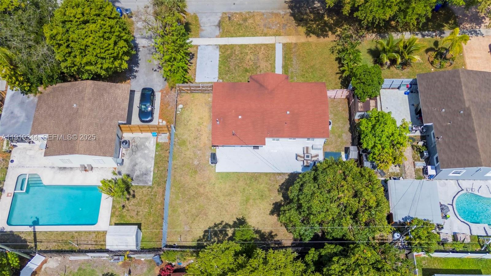 330 N 70th Ave