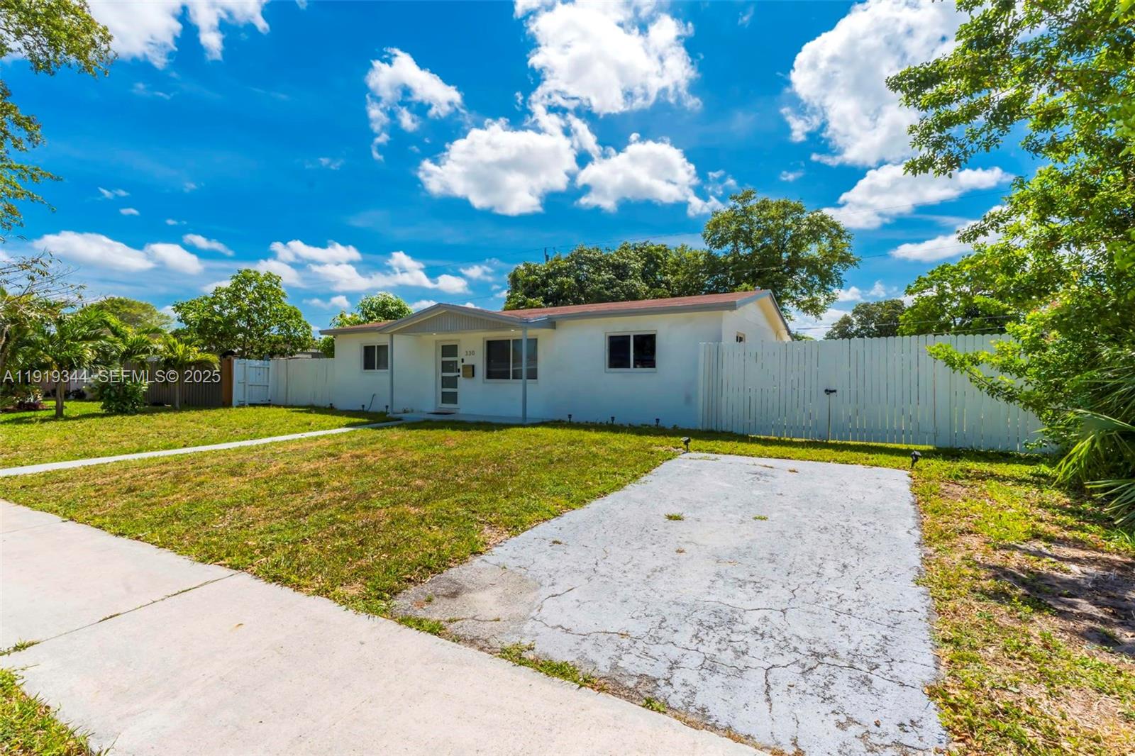 330 N 70th Ave