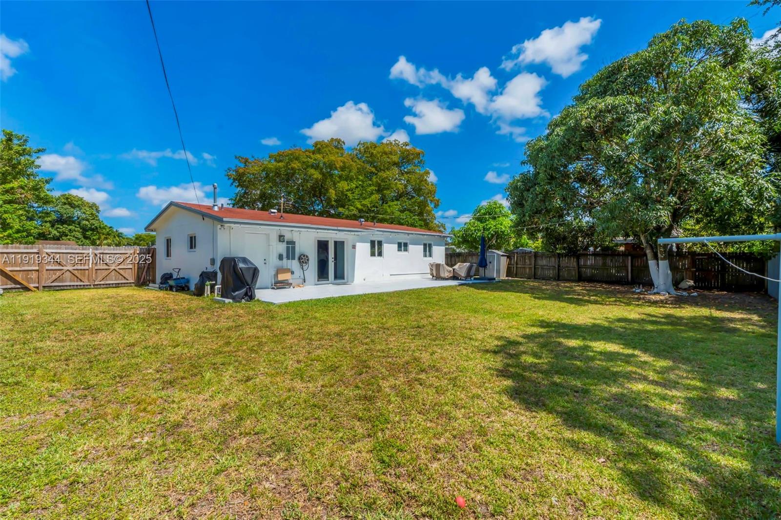330 N 70th Ave