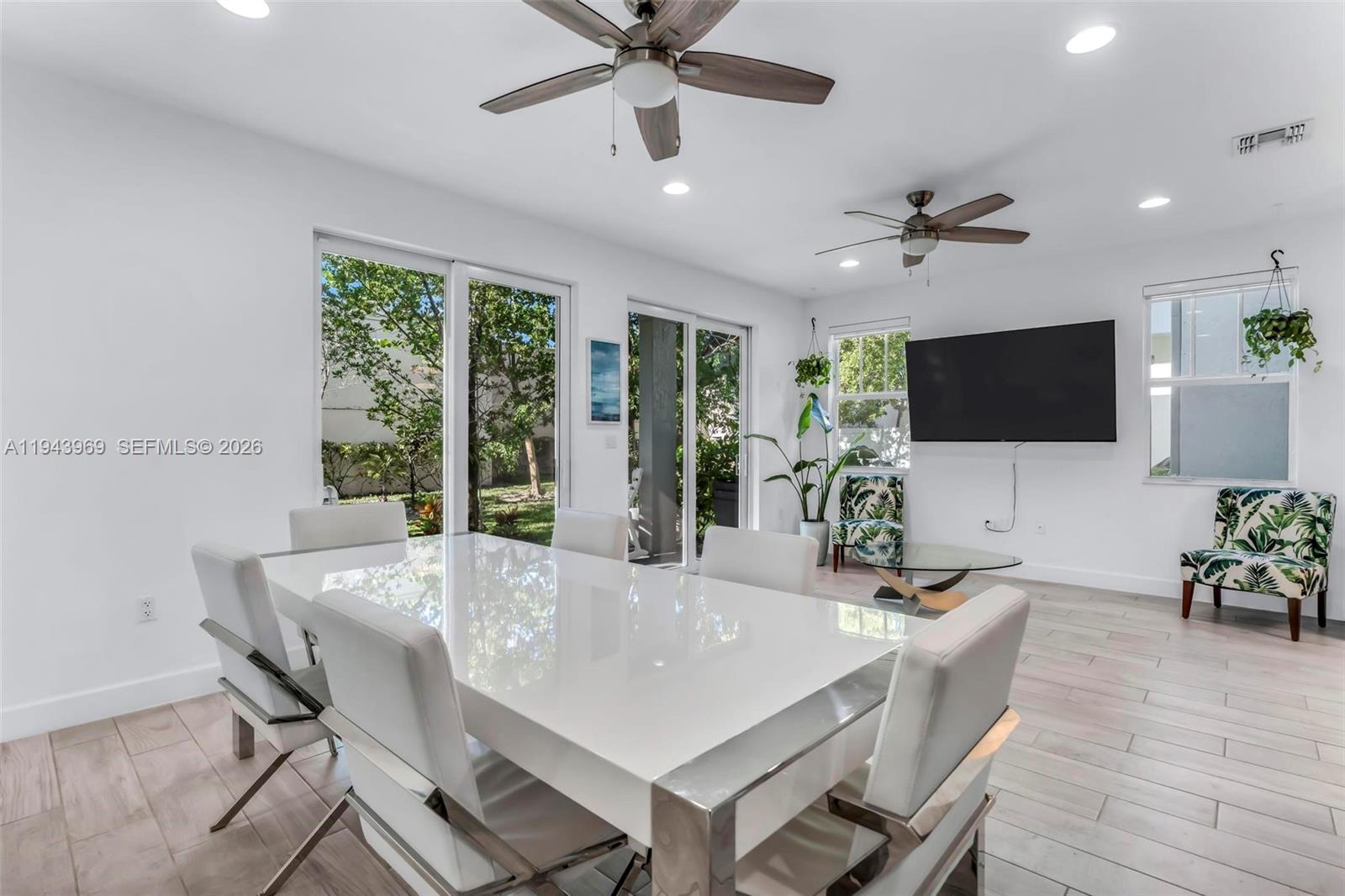 4923 NW 48th Ter