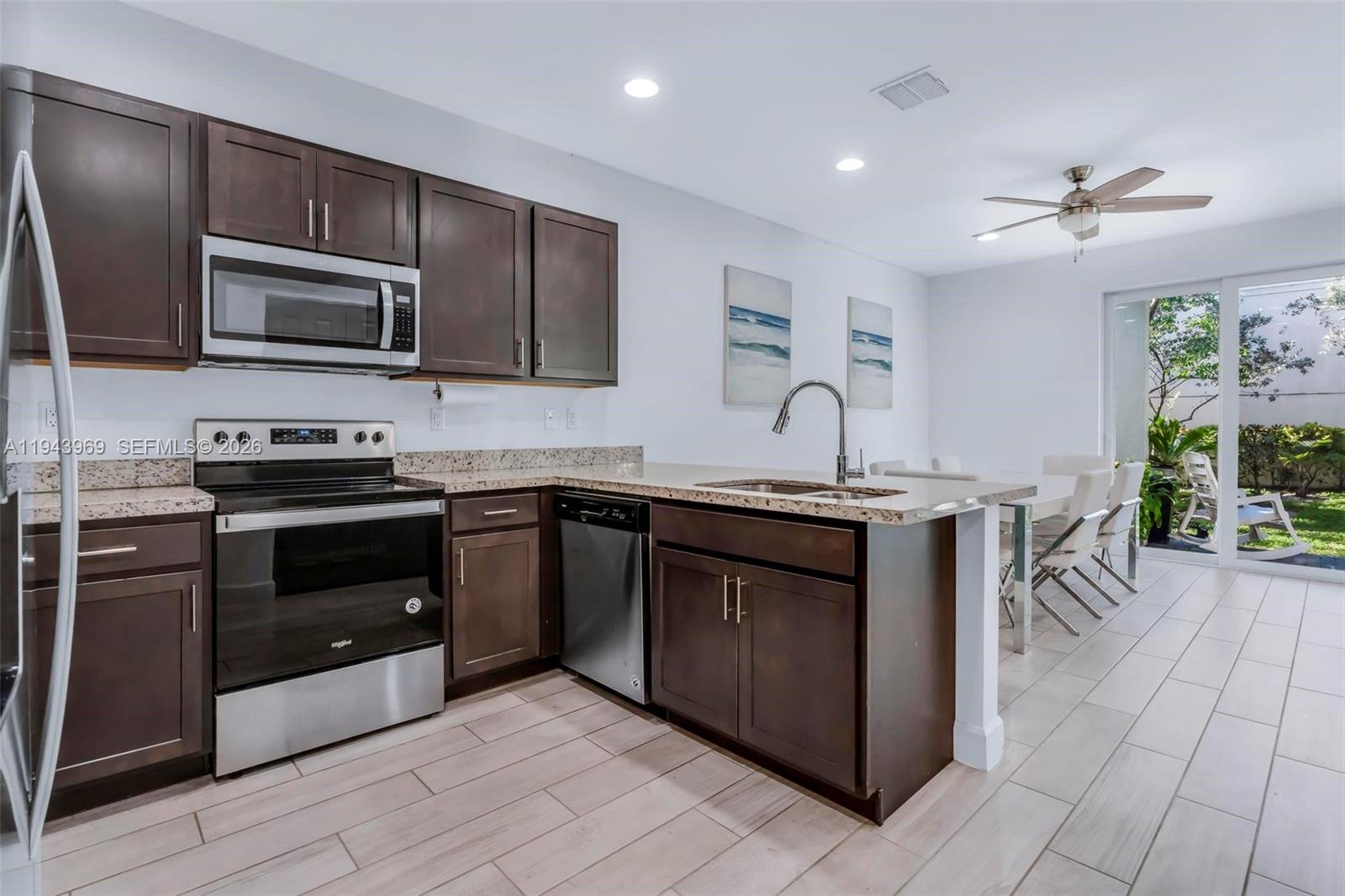 4923 NW 48th Ter