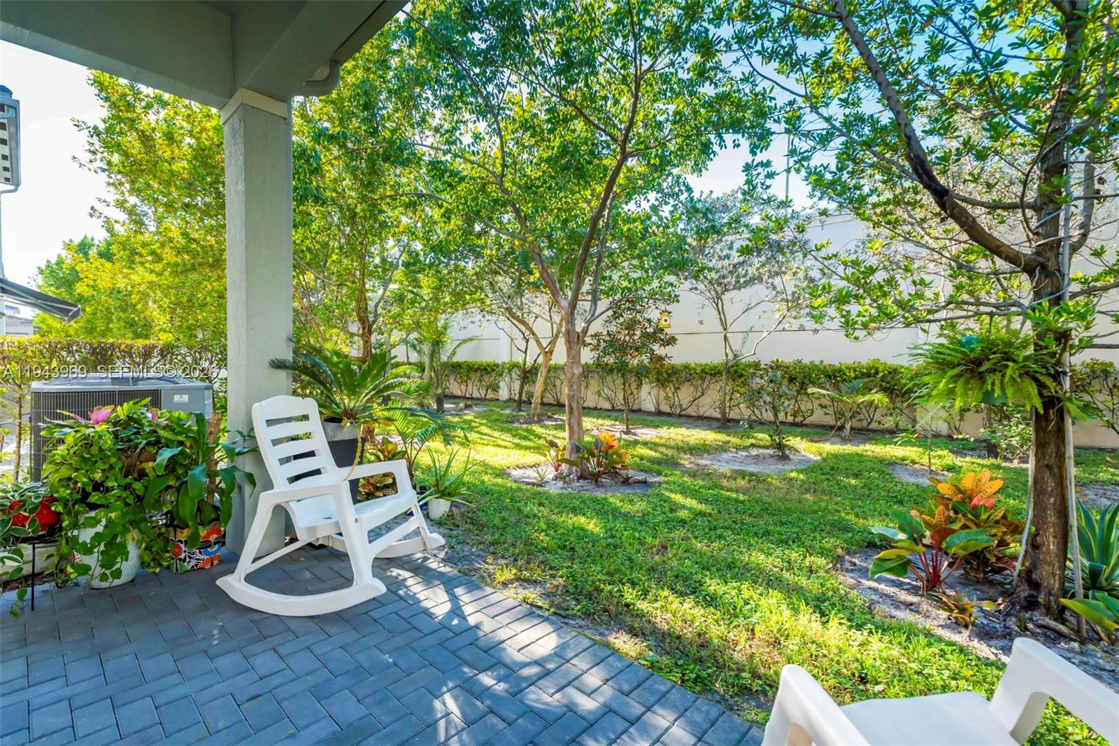4923 NW 48th Ter